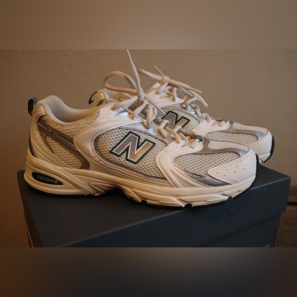 SOLDNew Balance Cream and Gray Sneakers